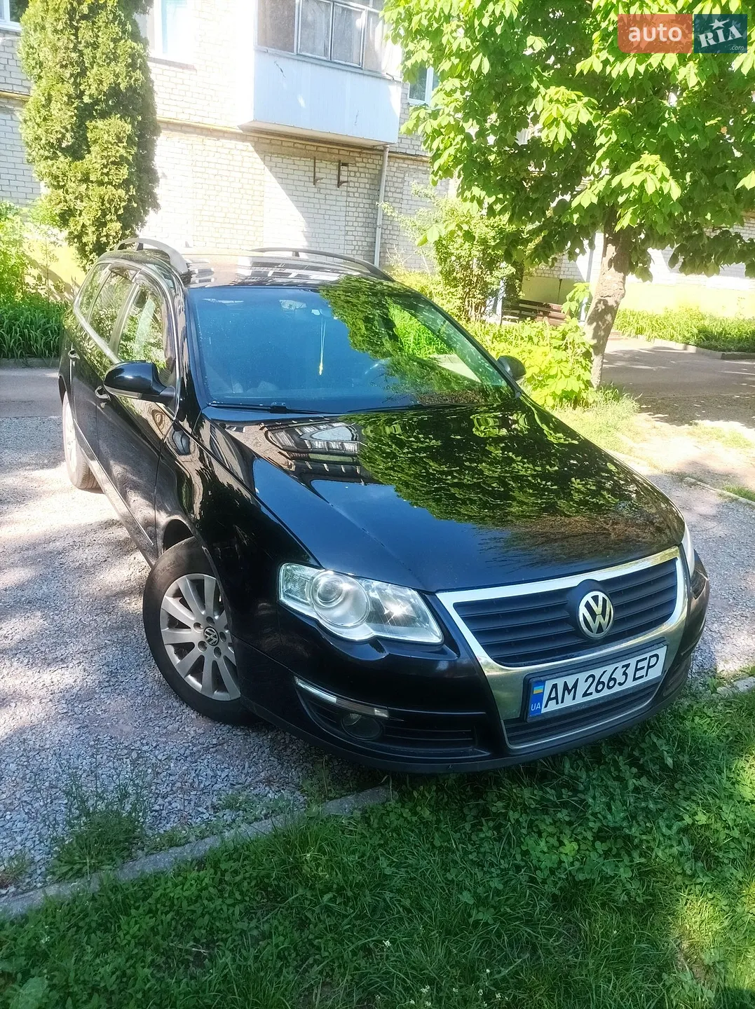2010 Volkswagen Passat - мініатюра 2