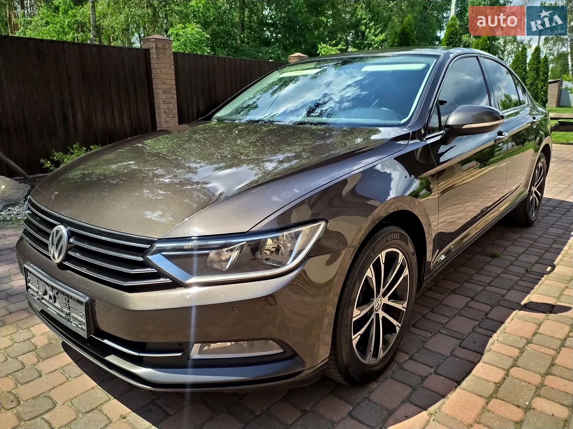 2017 Volkswagen Passat - мініатюра 2