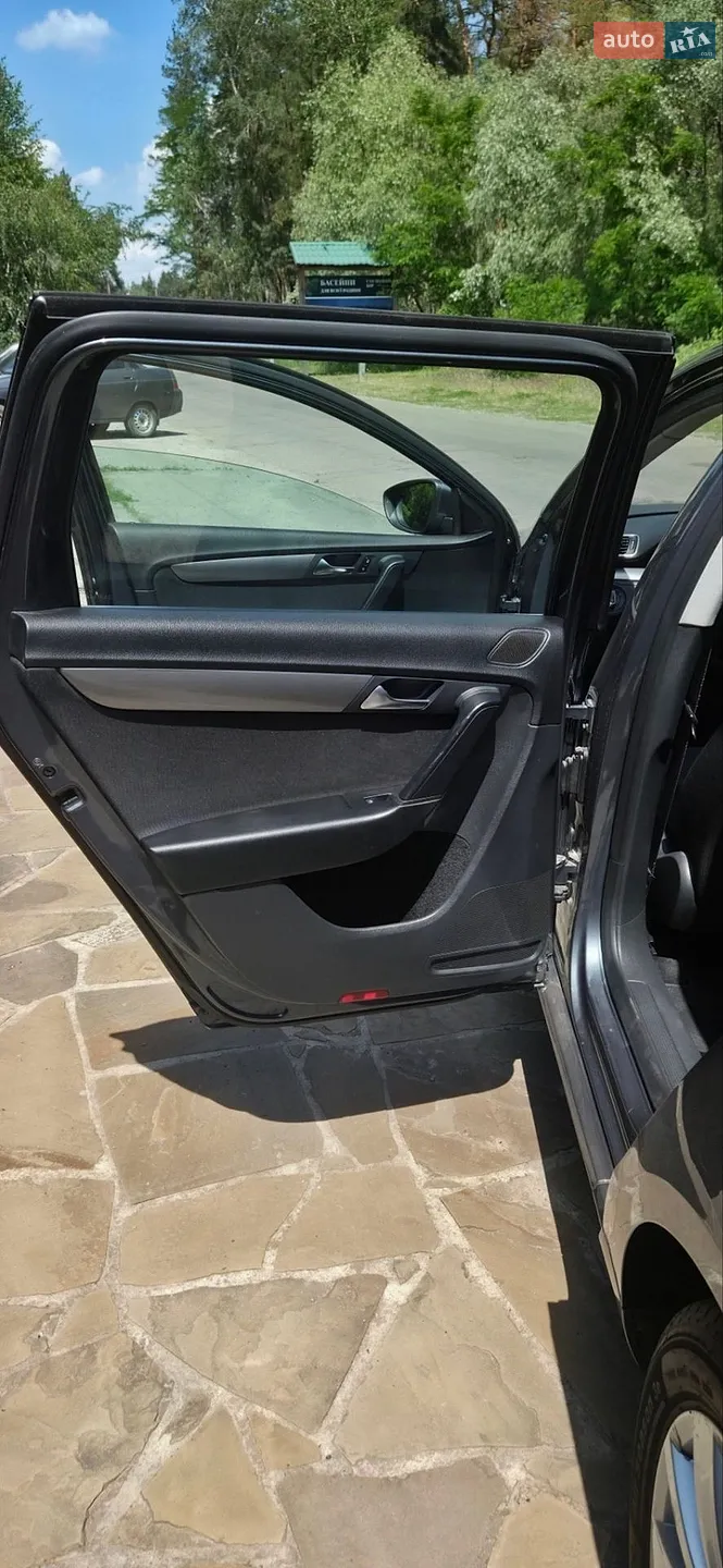 2011 Volkswagen Passat - мініатюра 15