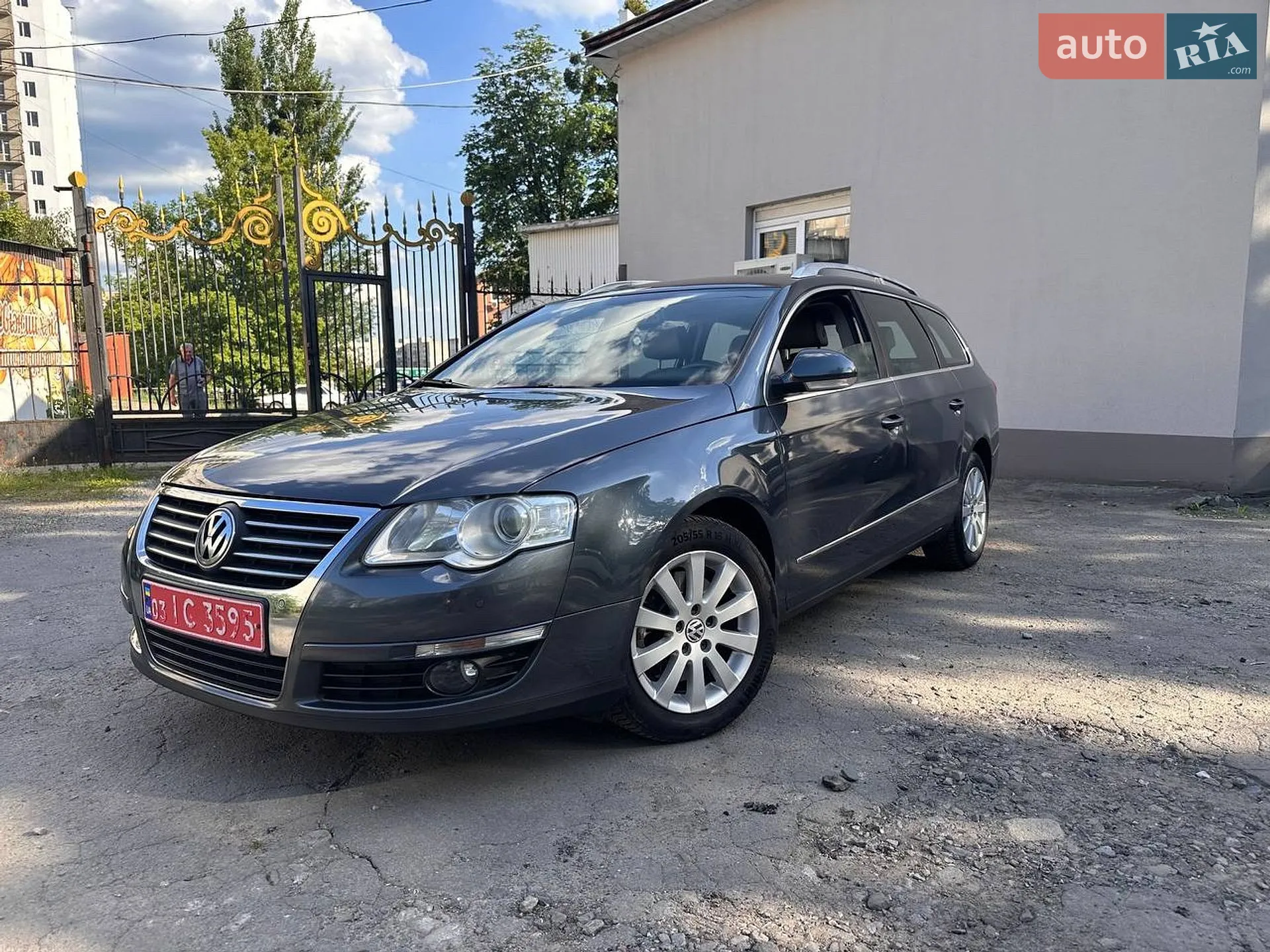 2010 Volkswagen Passat - мініатюра 2