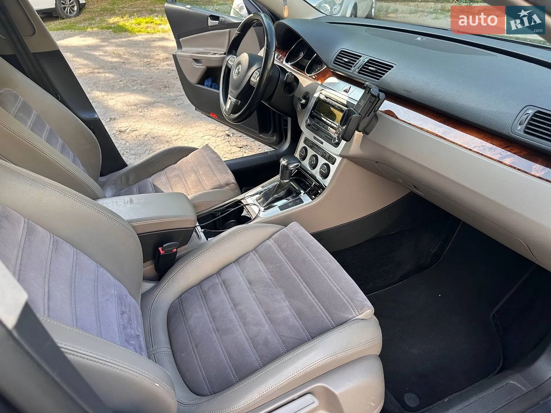 2010 Volkswagen Passat - мініатюра 19