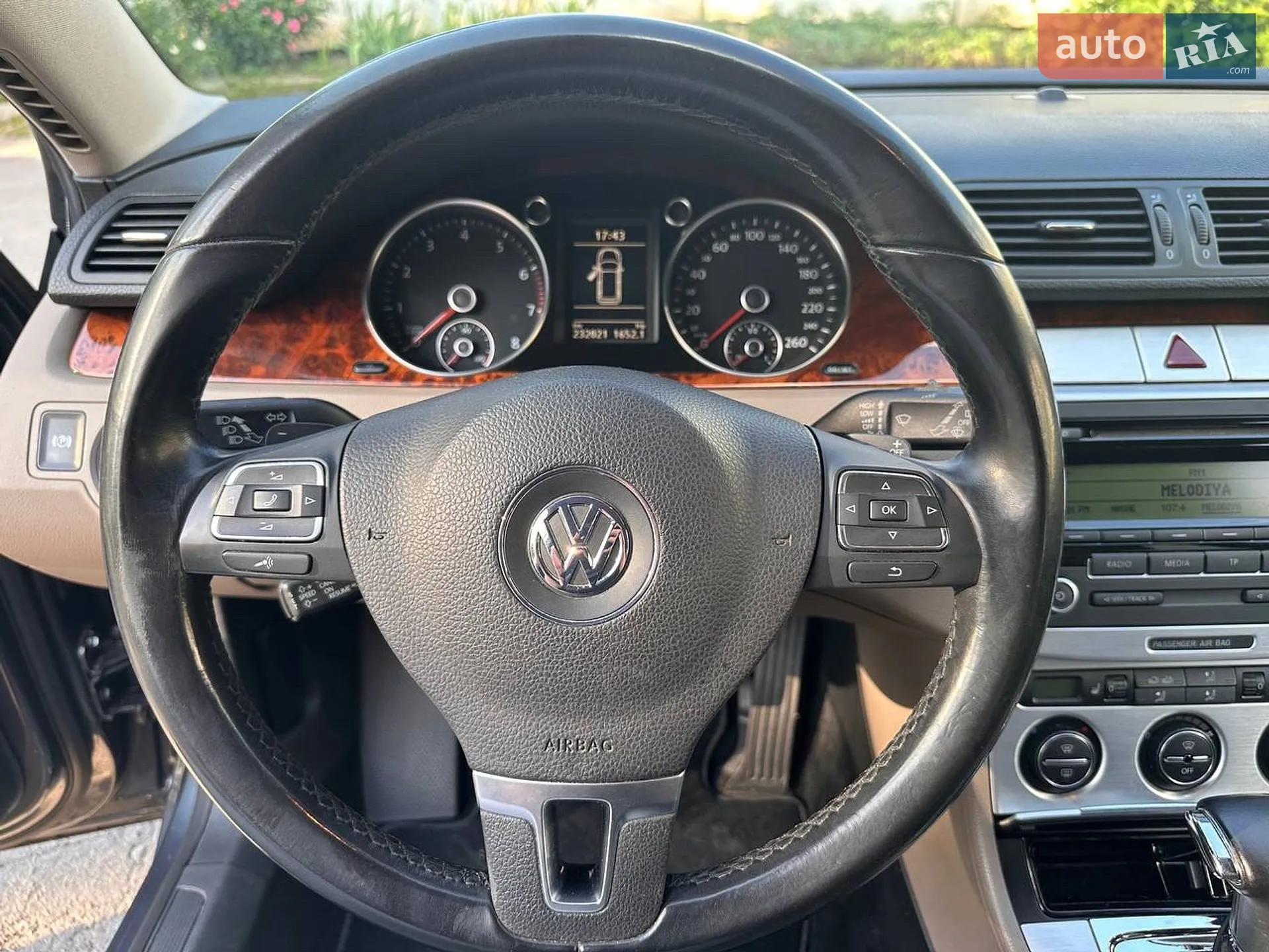 2010 Volkswagen Passat - мініатюра 26