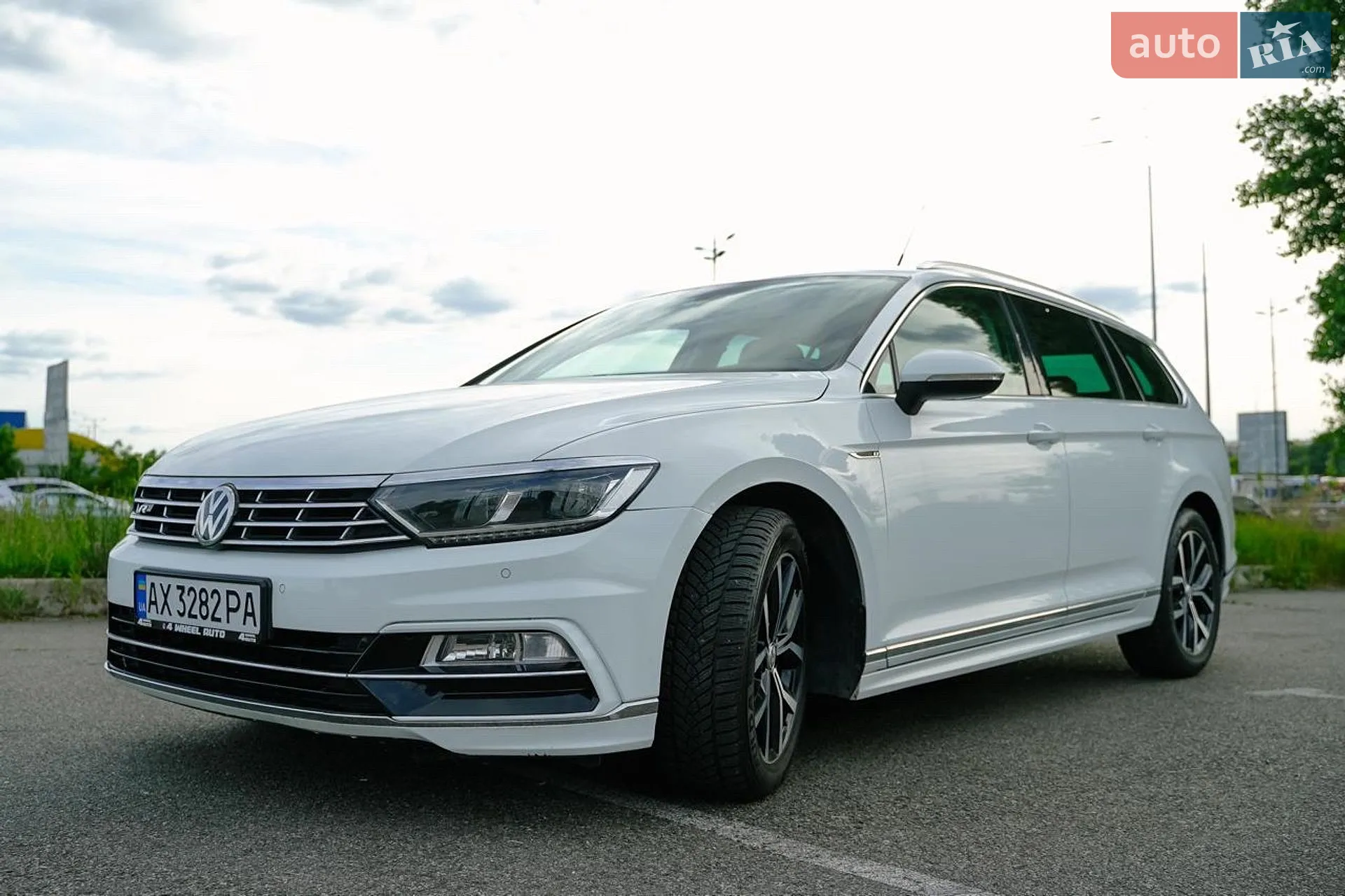 2017 Volkswagen Passat - мініатюра 9