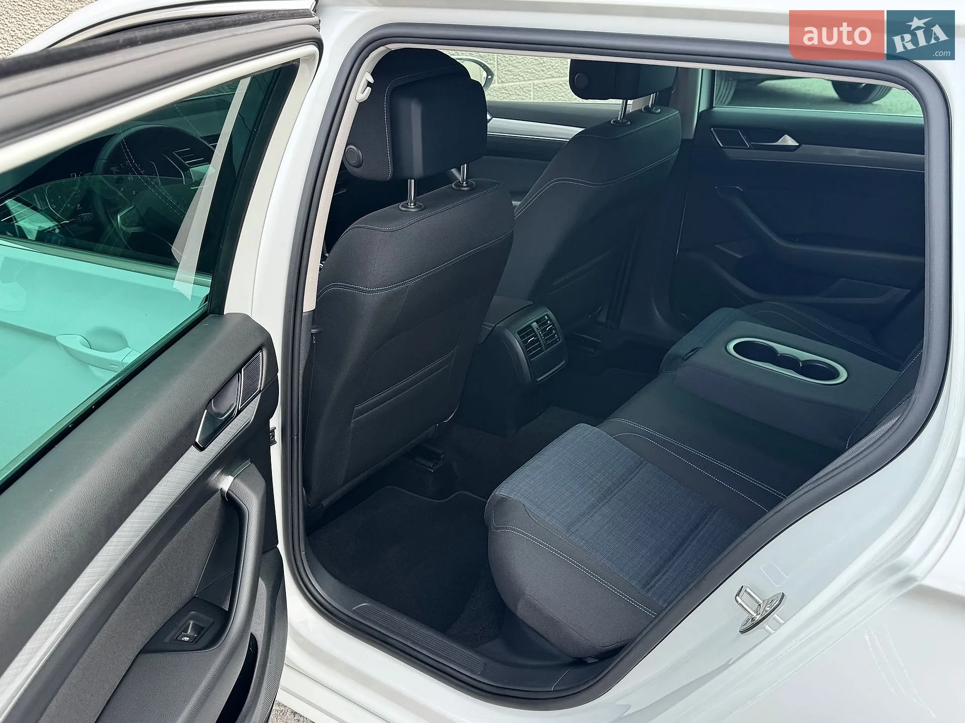 2021 Volkswagen Passat - мініатюра 16