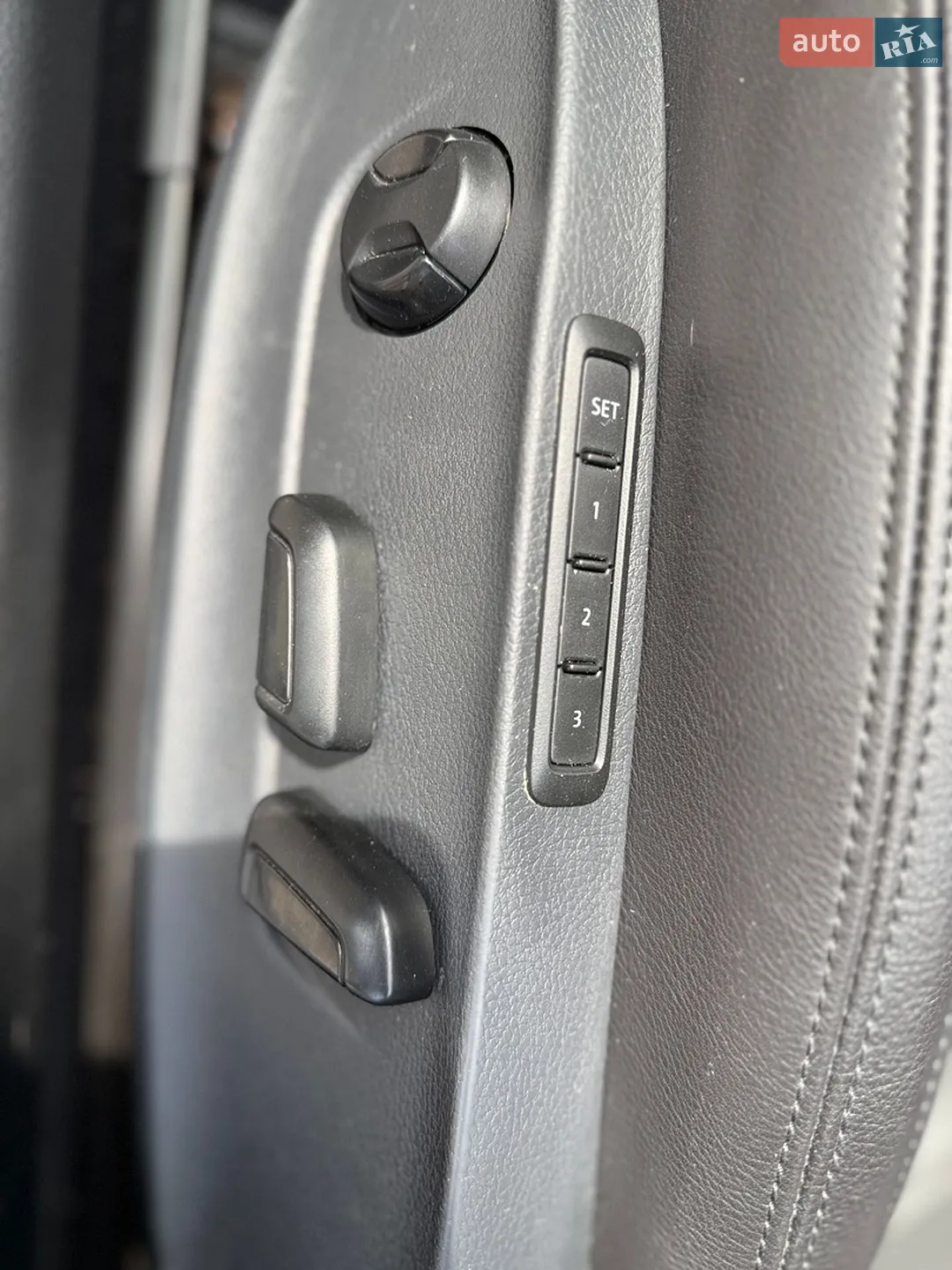2014 Volkswagen Passat - мініатюра 242