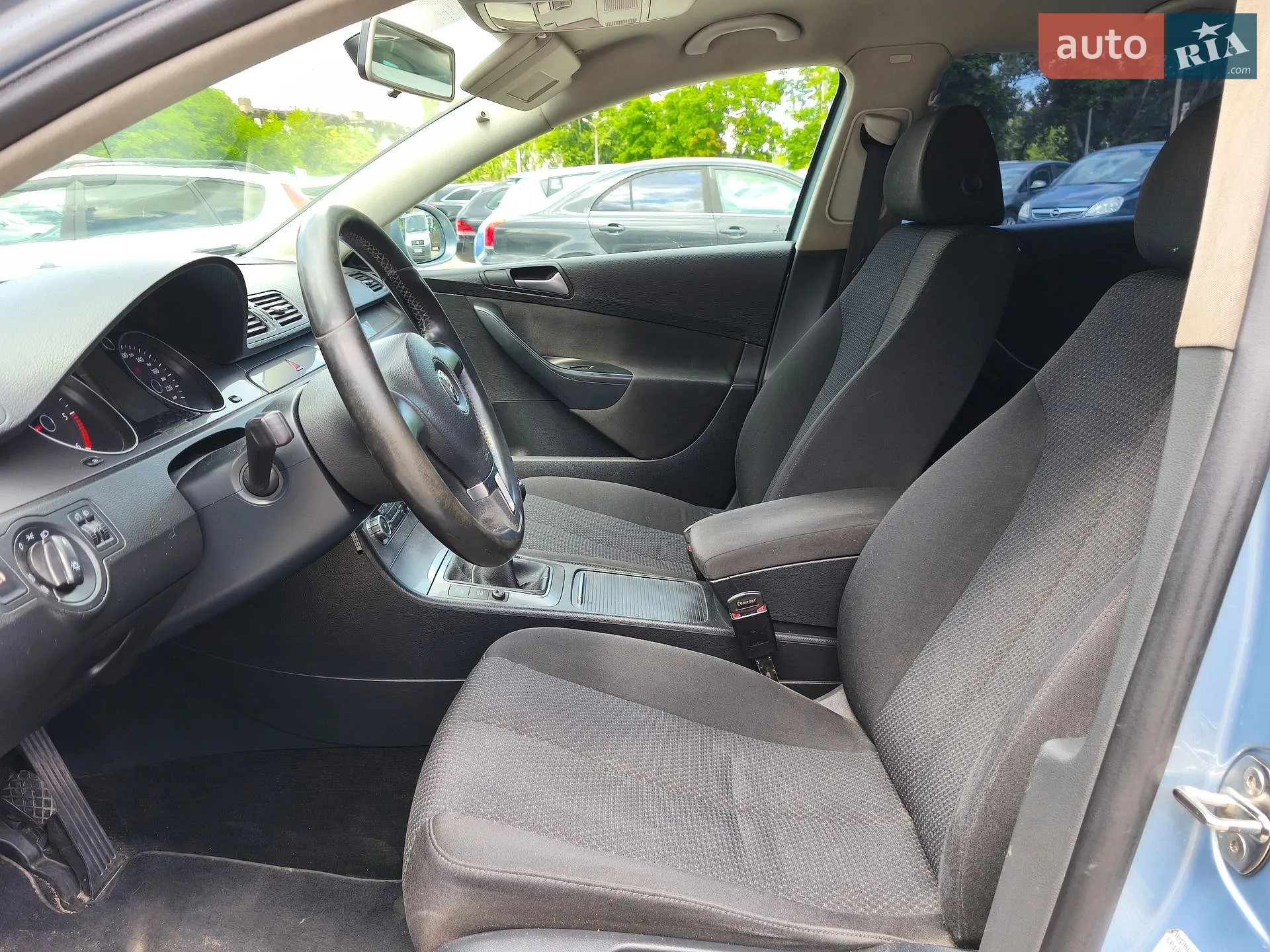 2010 Volkswagen Passat - мініатюра 10
