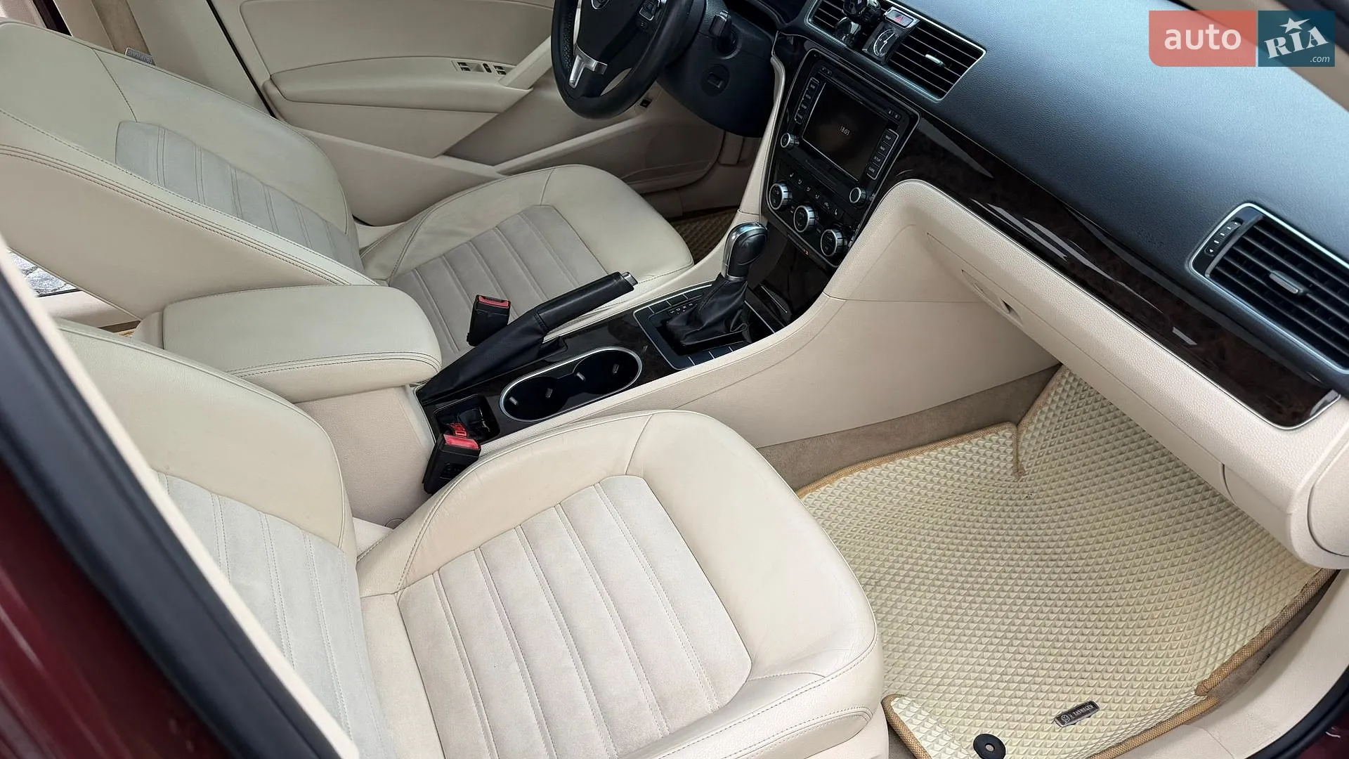 2013 Volkswagen Passat - мініатюра 24
