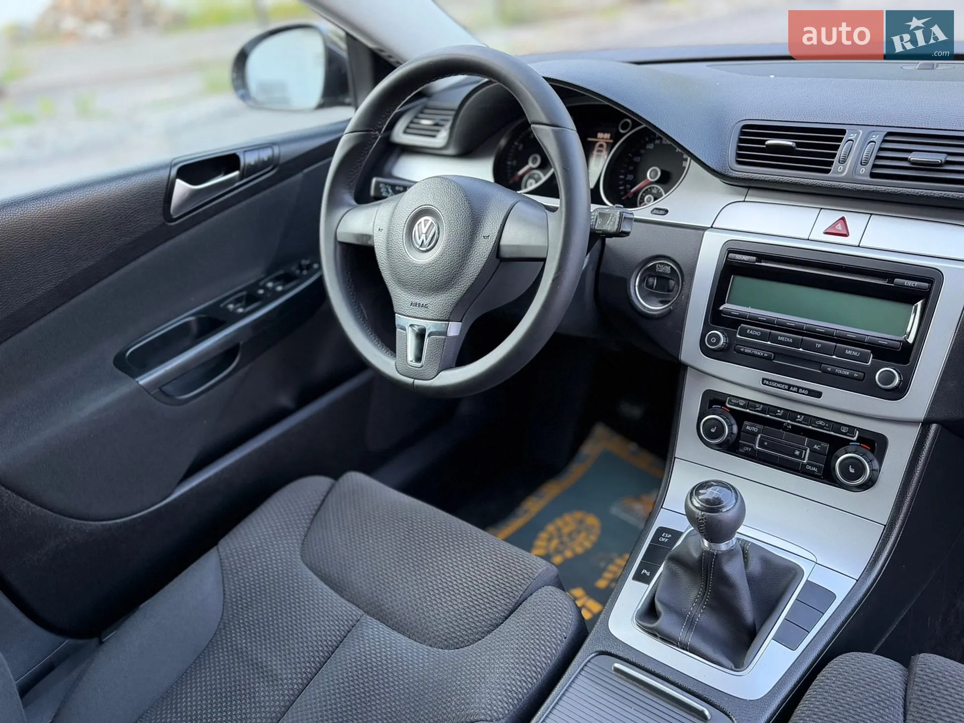 2010 Volkswagen Passat - мініатюра 38