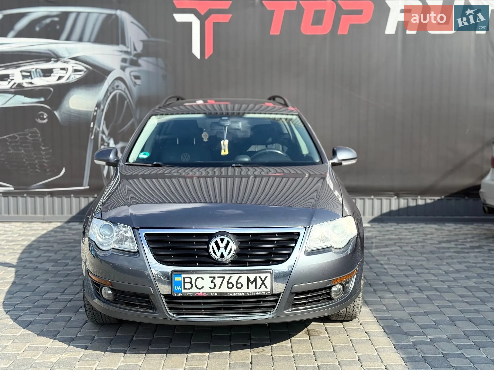 2010 Volkswagen Passat - мініатюра 9