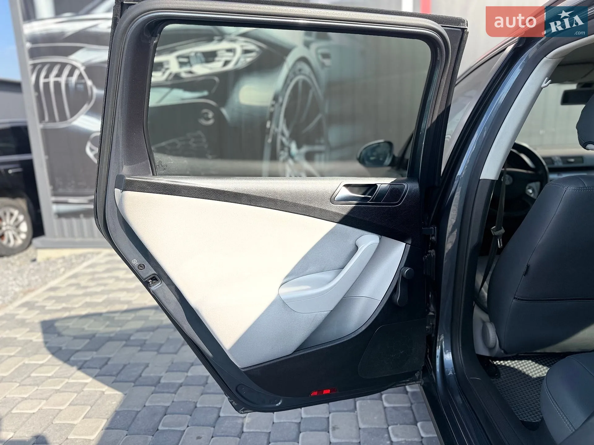 2010 Volkswagen Passat - мініатюра 33