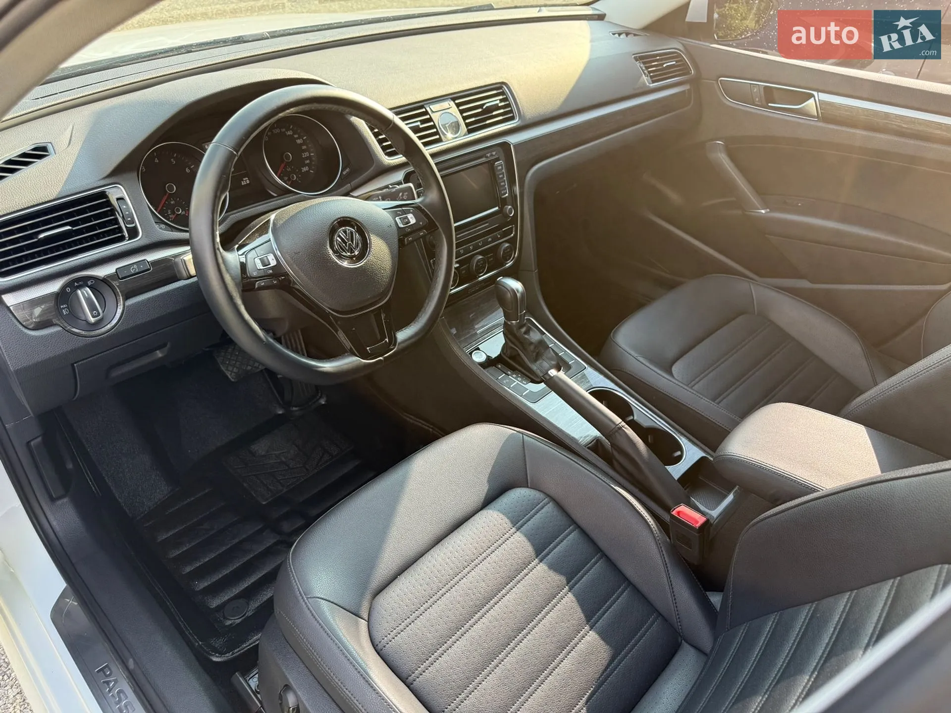 2015 Volkswagen Passat - мініатюра 20