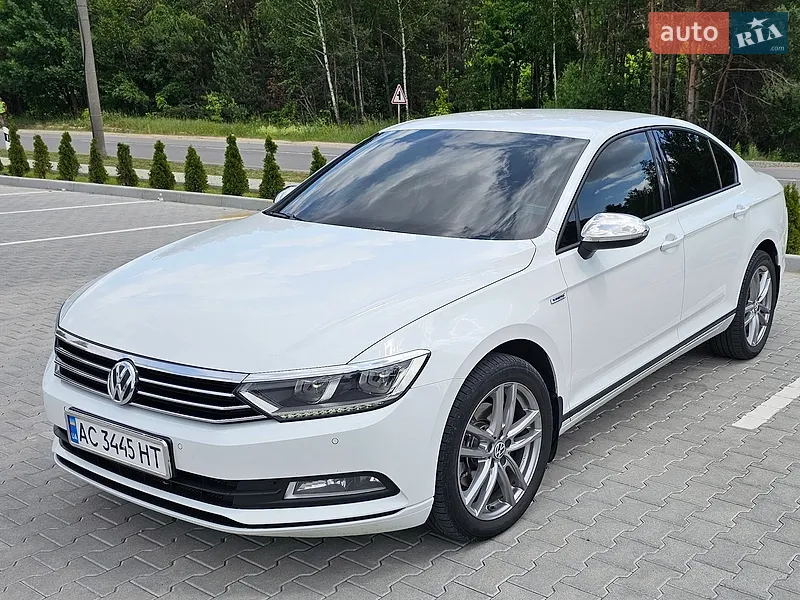 Volkswagen Passat 2016 VIN WVWZZZ3CZGE121393 фото оголошення 2 з 53