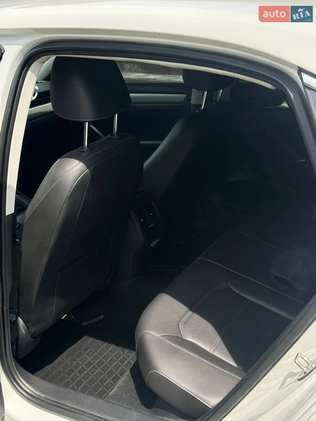 2020 Volkswagen Passat - мініатюра 41