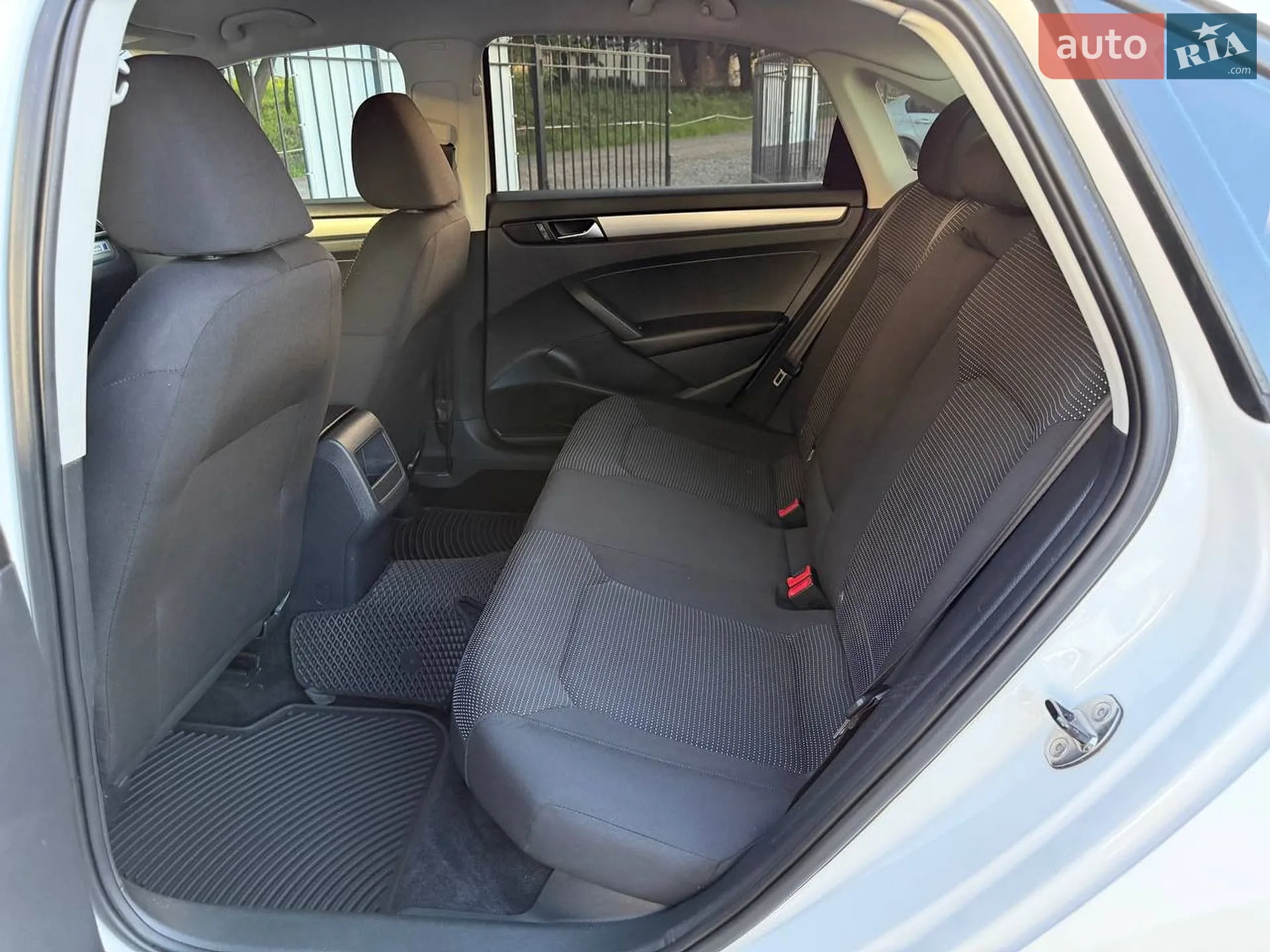 2013 Volkswagen Passat - мініатюра 22