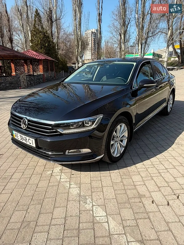 2017 Volkswagen Passat - мініатюра 20