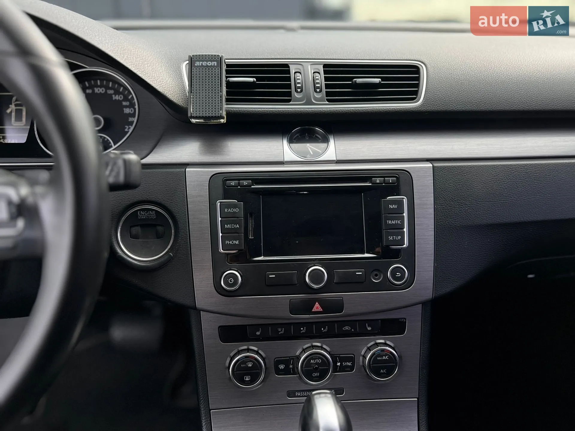2014 Volkswagen Passat - мініатюра 25