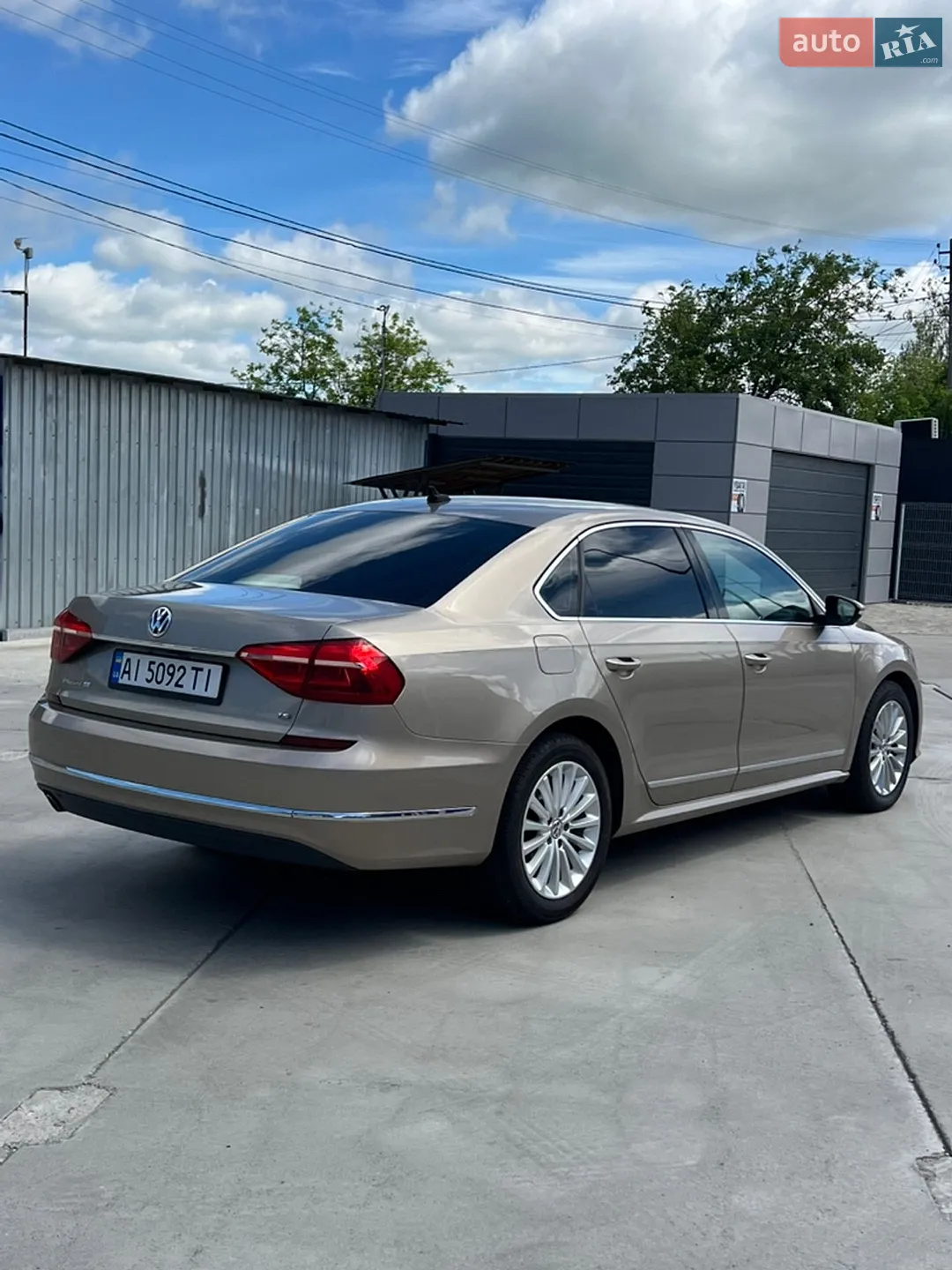 2015 Volkswagen Passat - мініатюра 16