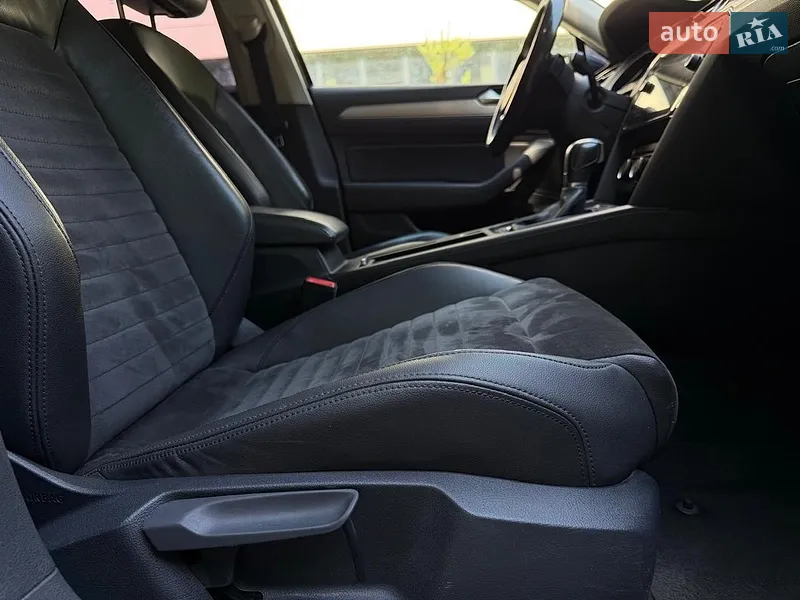 Volkswagen Passat 2017 VIN WVWZZZ3CZJP000448 фото оголошення 37 з 80