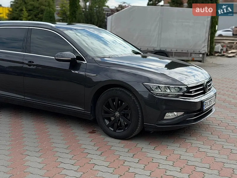 Volkswagen Passat 2021 VIN WVWZZZ3CZME125428 фото оголошення 18 з 98