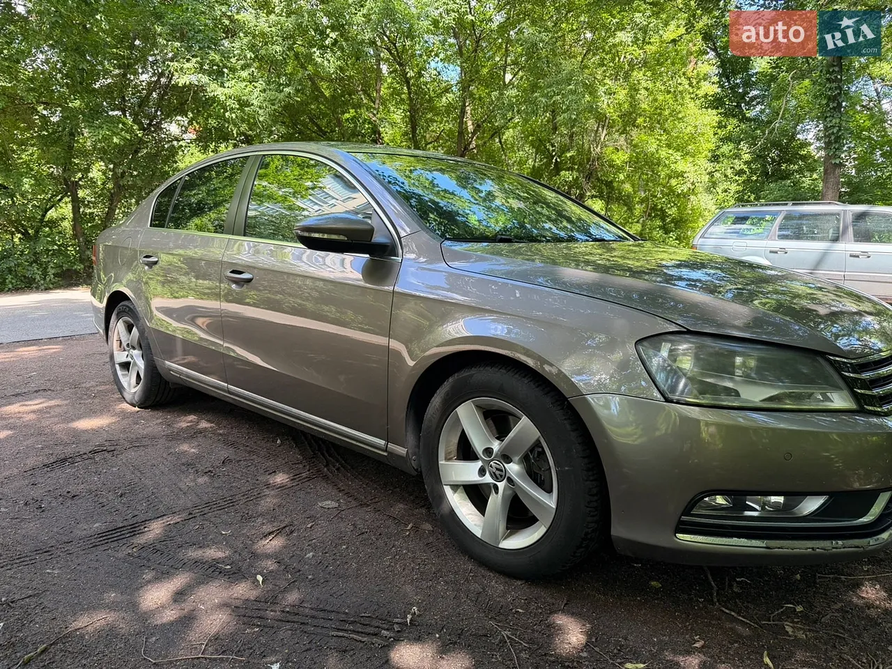 2010 Volkswagen Passat - мініатюра 11