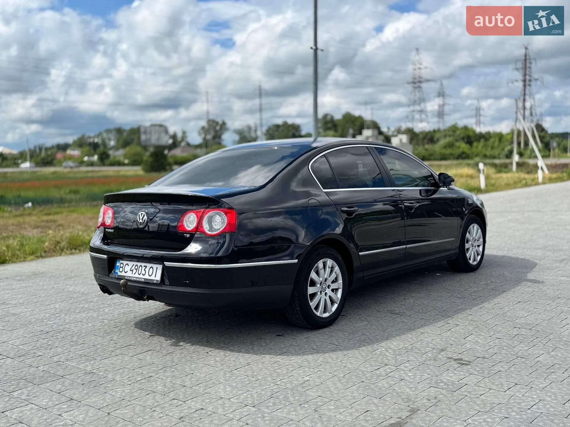 2010 Volkswagen Passat - мініатюра 8