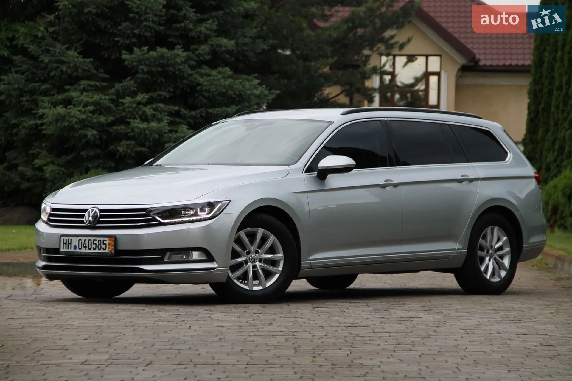 2016 Volkswagen Passat - мініатюра 2