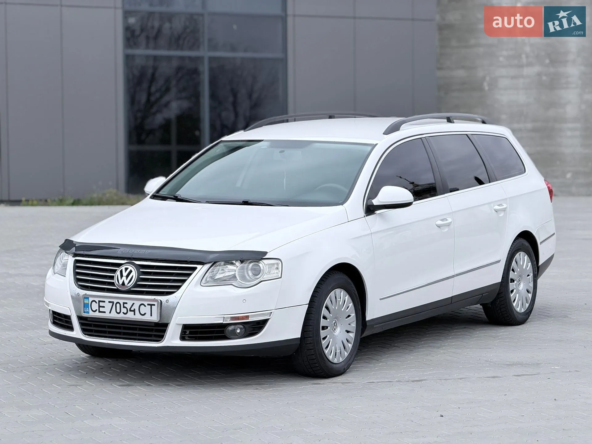 2010 Volkswagen Passat - мініатюра 2