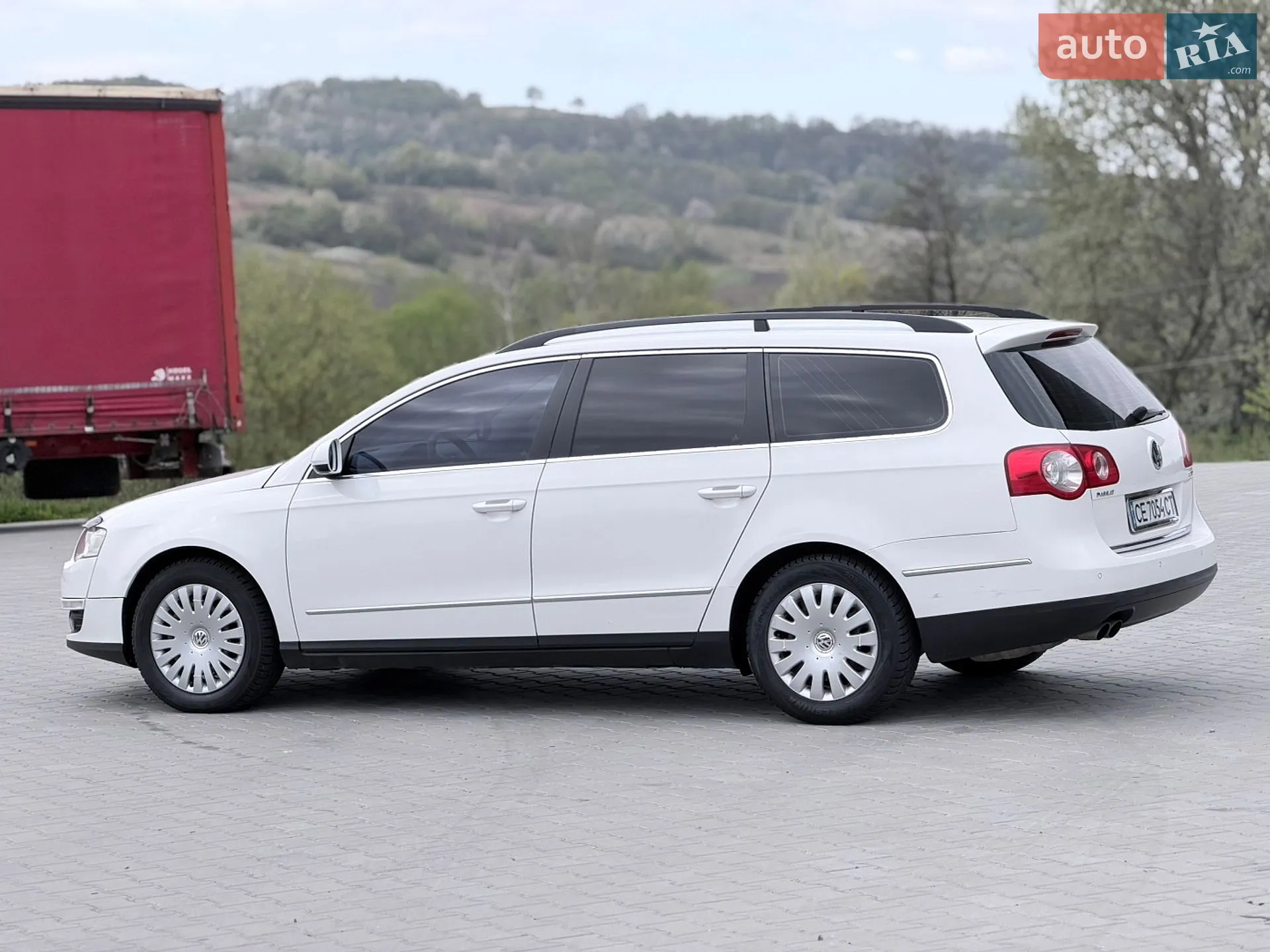 2010 Volkswagen Passat - мініатюра 5