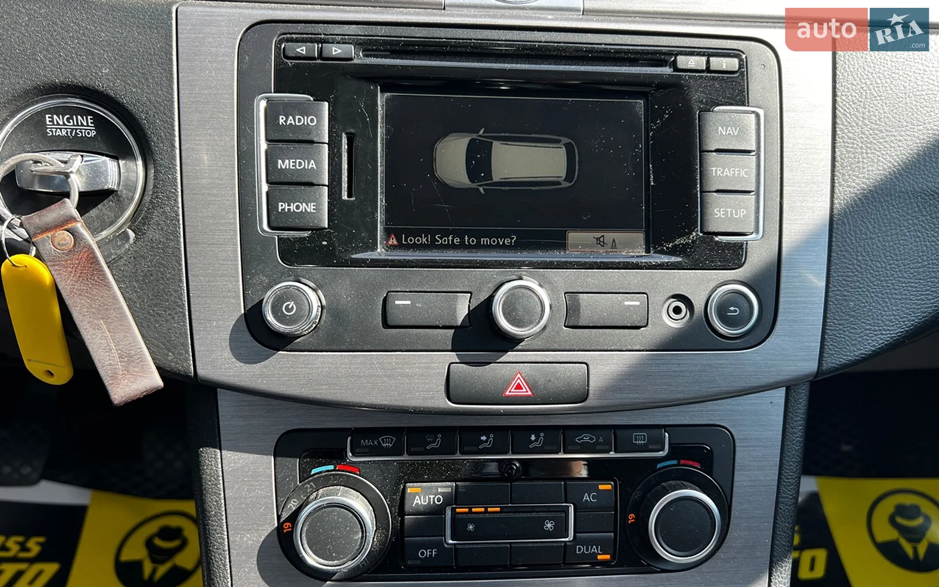 2010 Volkswagen Passat - мініатюра 13