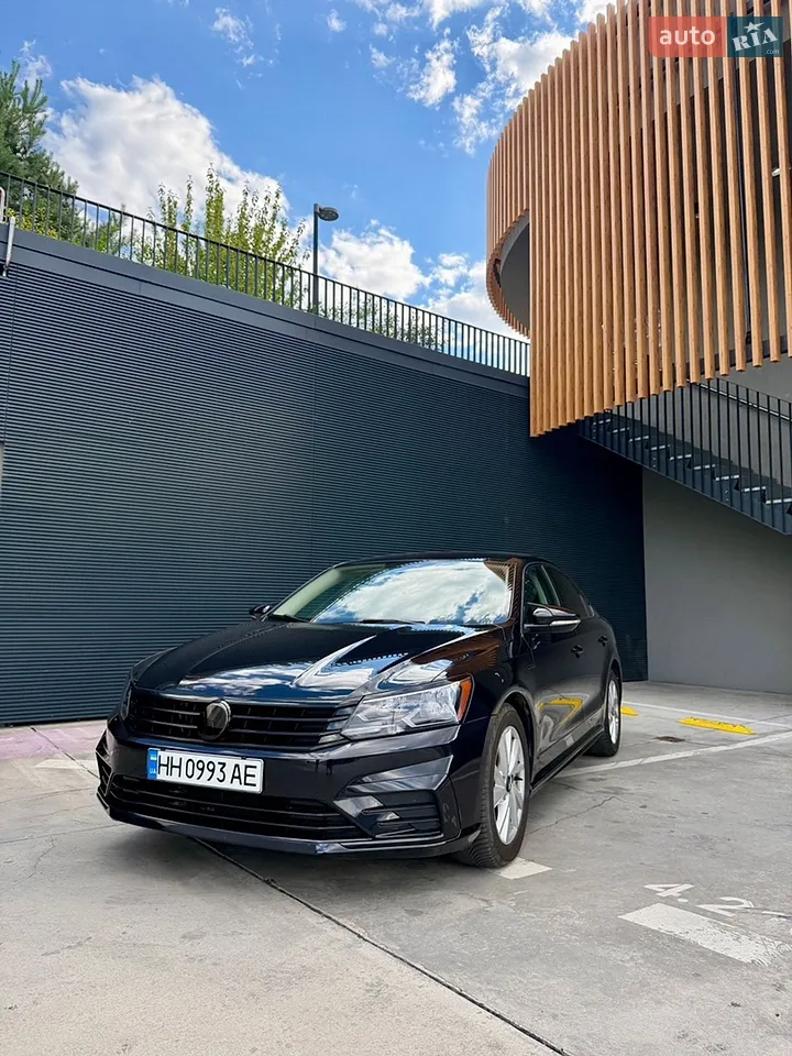 2018 Volkswagen Passat - мініатюра 13