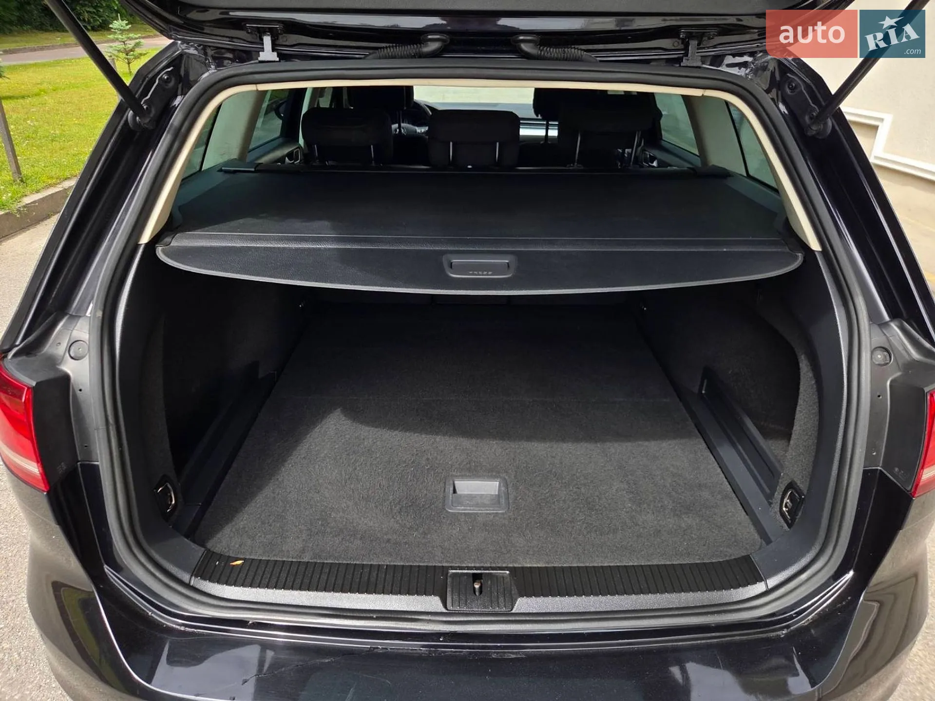 2015 Volkswagen Passat - мініатюра 12