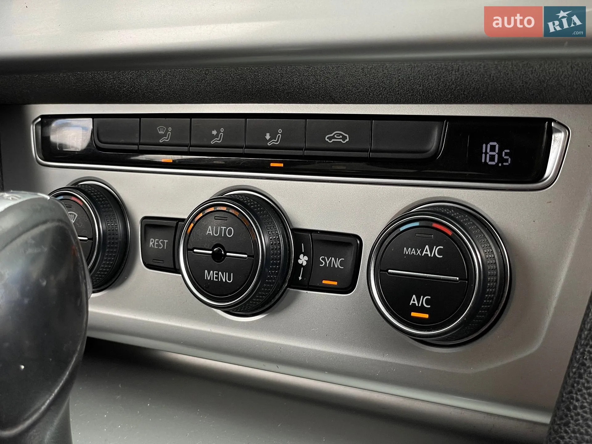 2015 Volkswagen Passat - мініатюра 40