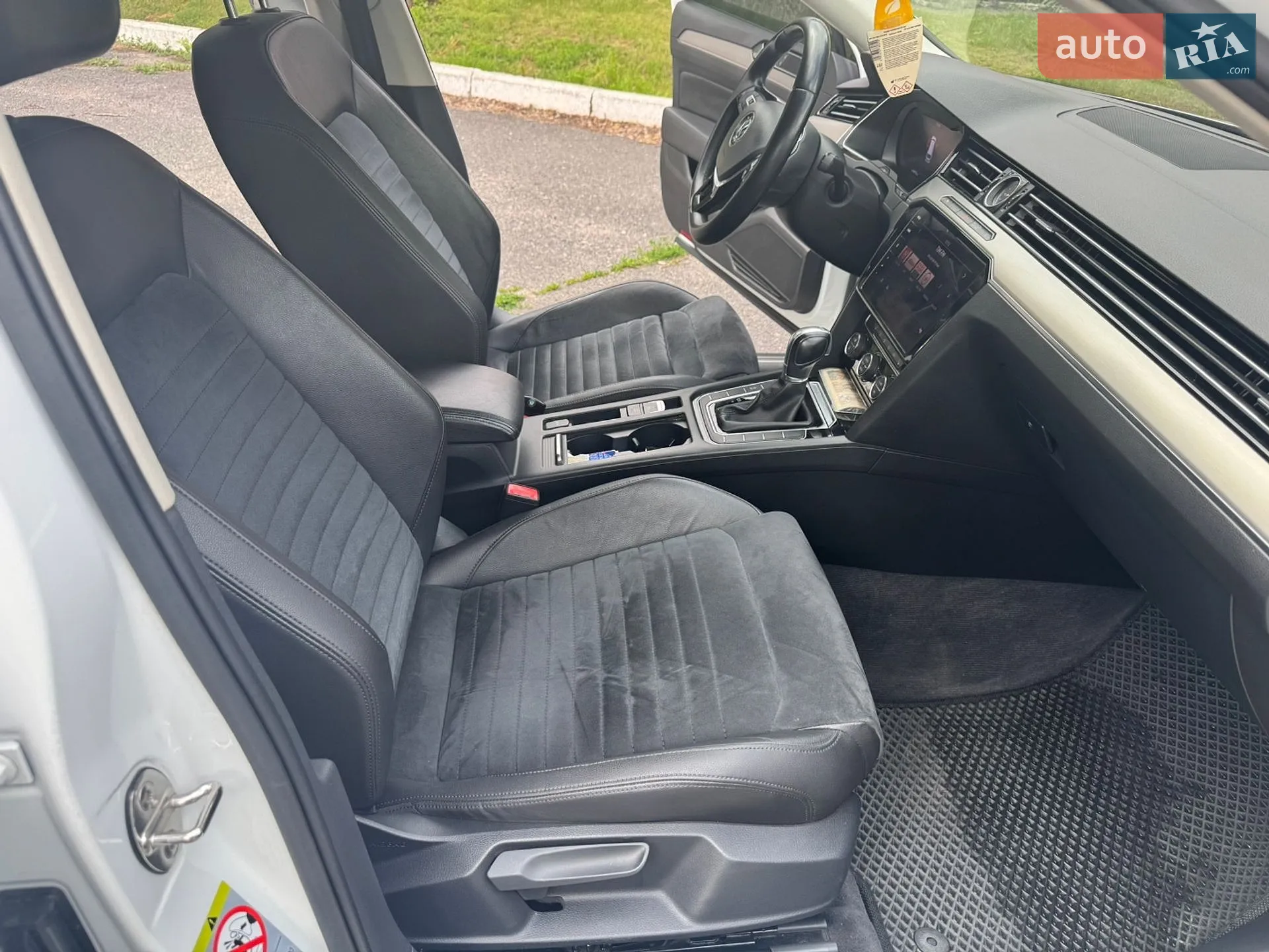 2017 Volkswagen Passat - мініатюра 21