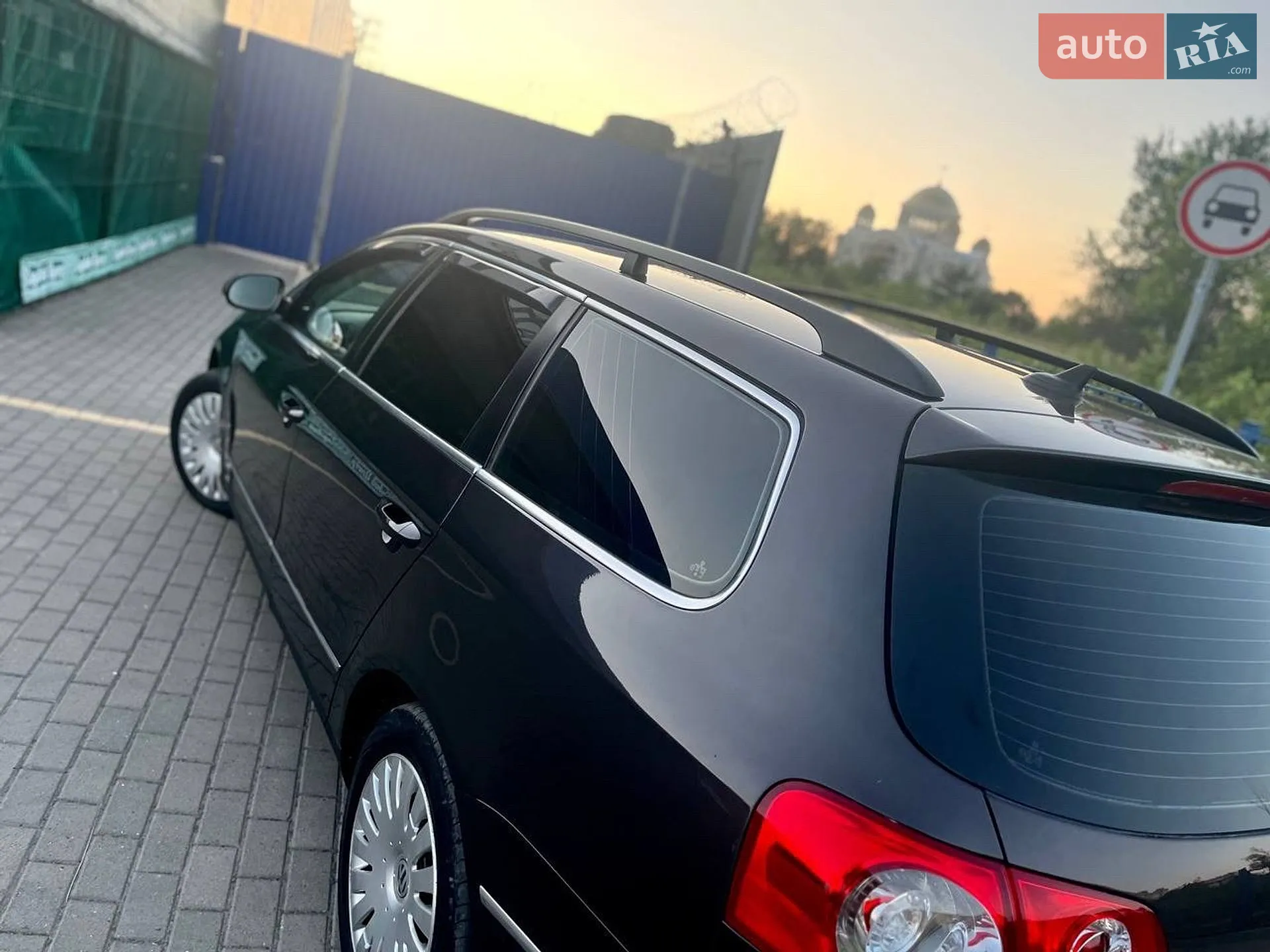 2010 Volkswagen Passat - мініатюра 13