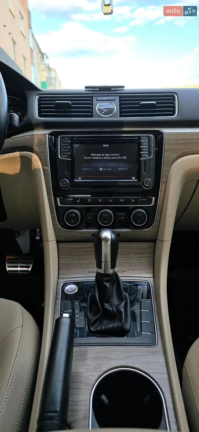 2017 Volkswagen Passat - мініатюра 8