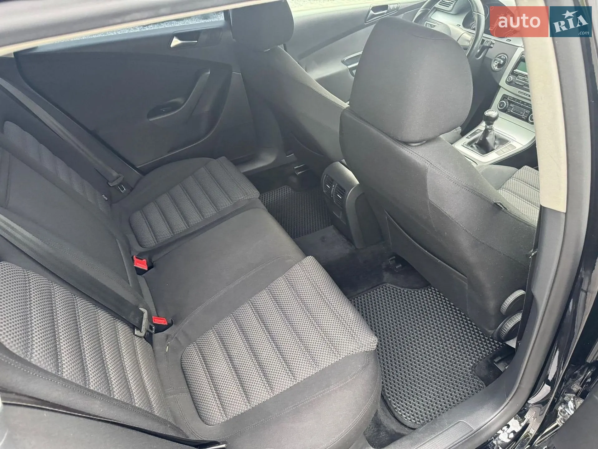 2010 Volkswagen Passat - мініатюра 20