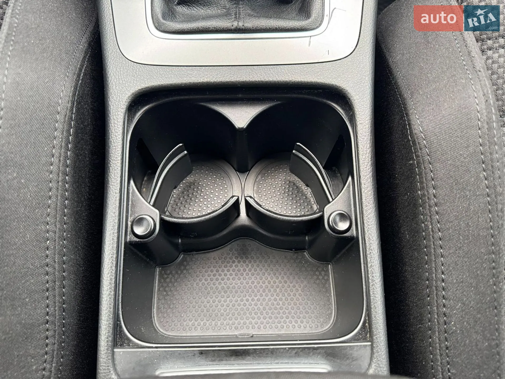 2010 Volkswagen Passat - мініатюра 28