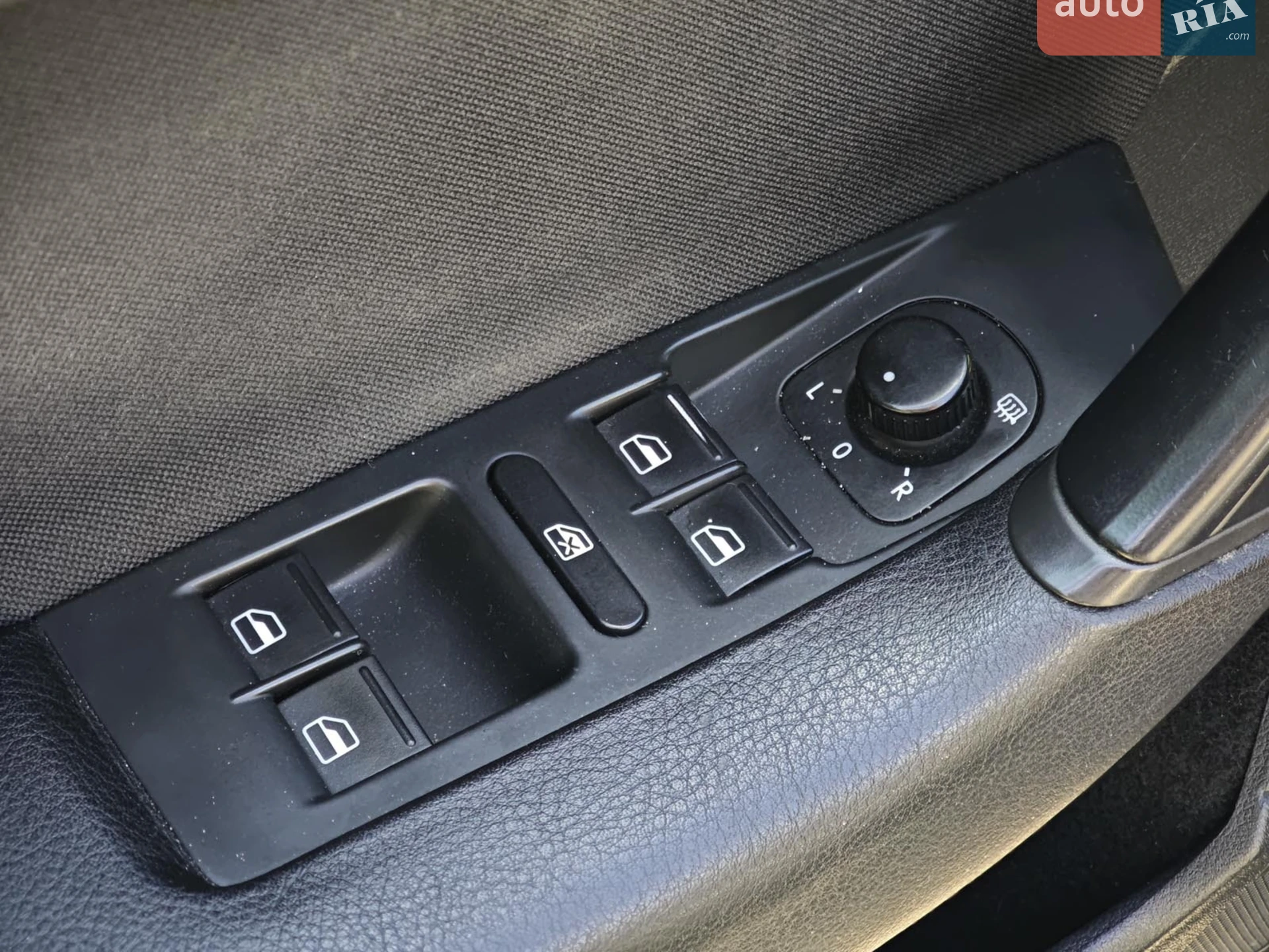2011 Volkswagen Passat - мініатюра 21