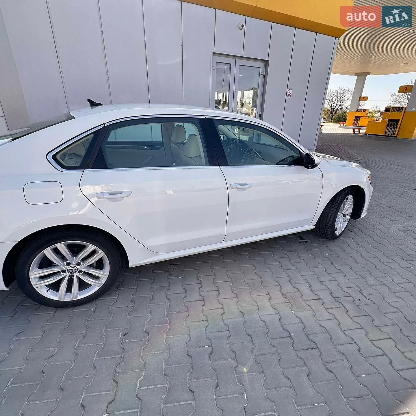 2017 Volkswagen Passat - мініатюра 3