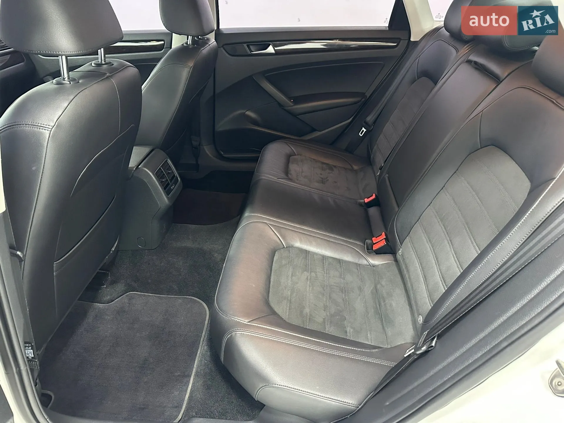 2014 Volkswagen Passat - мініатюра 28