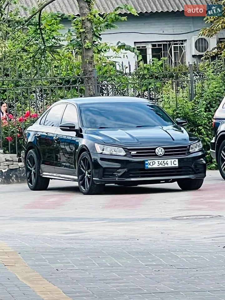 2018 Volkswagen Passat - мініатюра 12