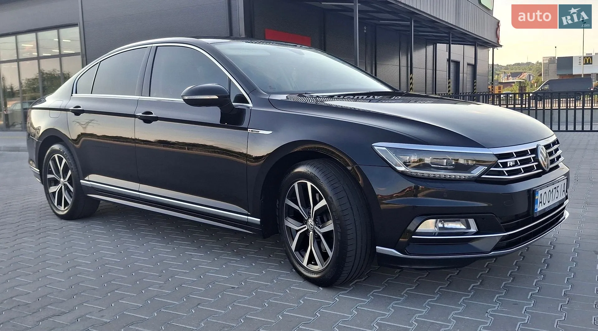 2018 Volkswagen Passat - мініатюра 2