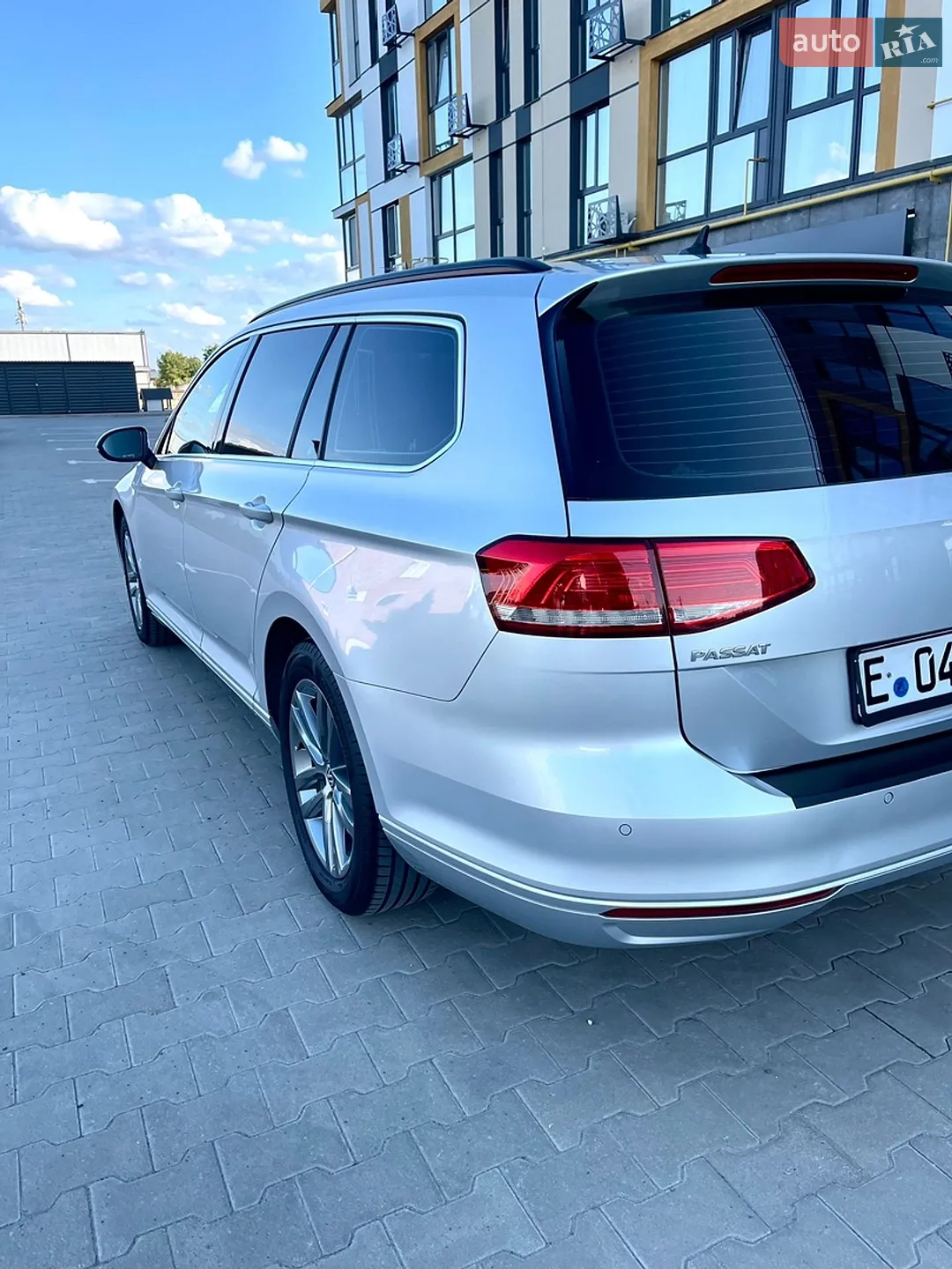 2017 Volkswagen Passat - мініатюра 8