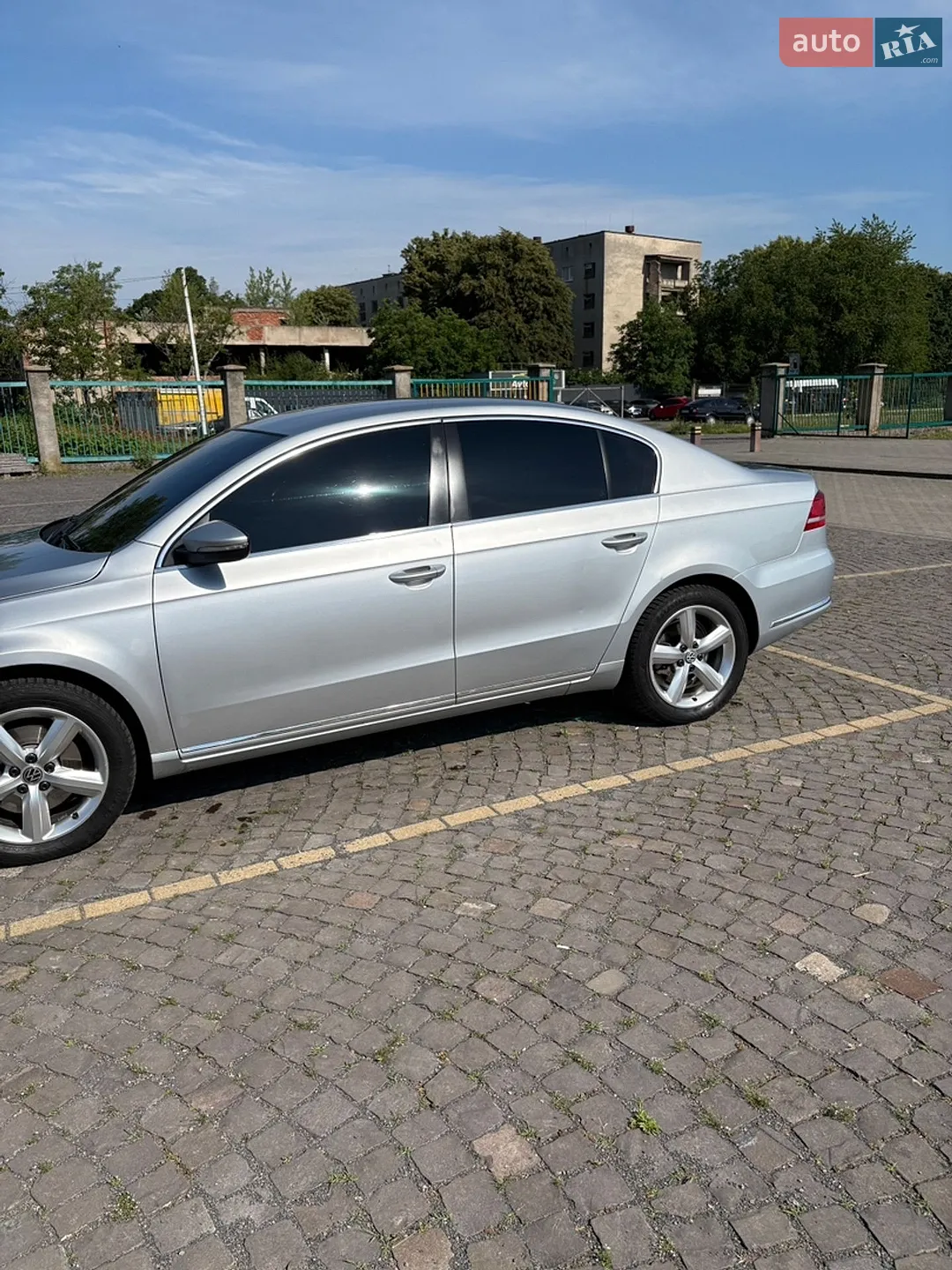 2012 Volkswagen Passat - мініатюра 3