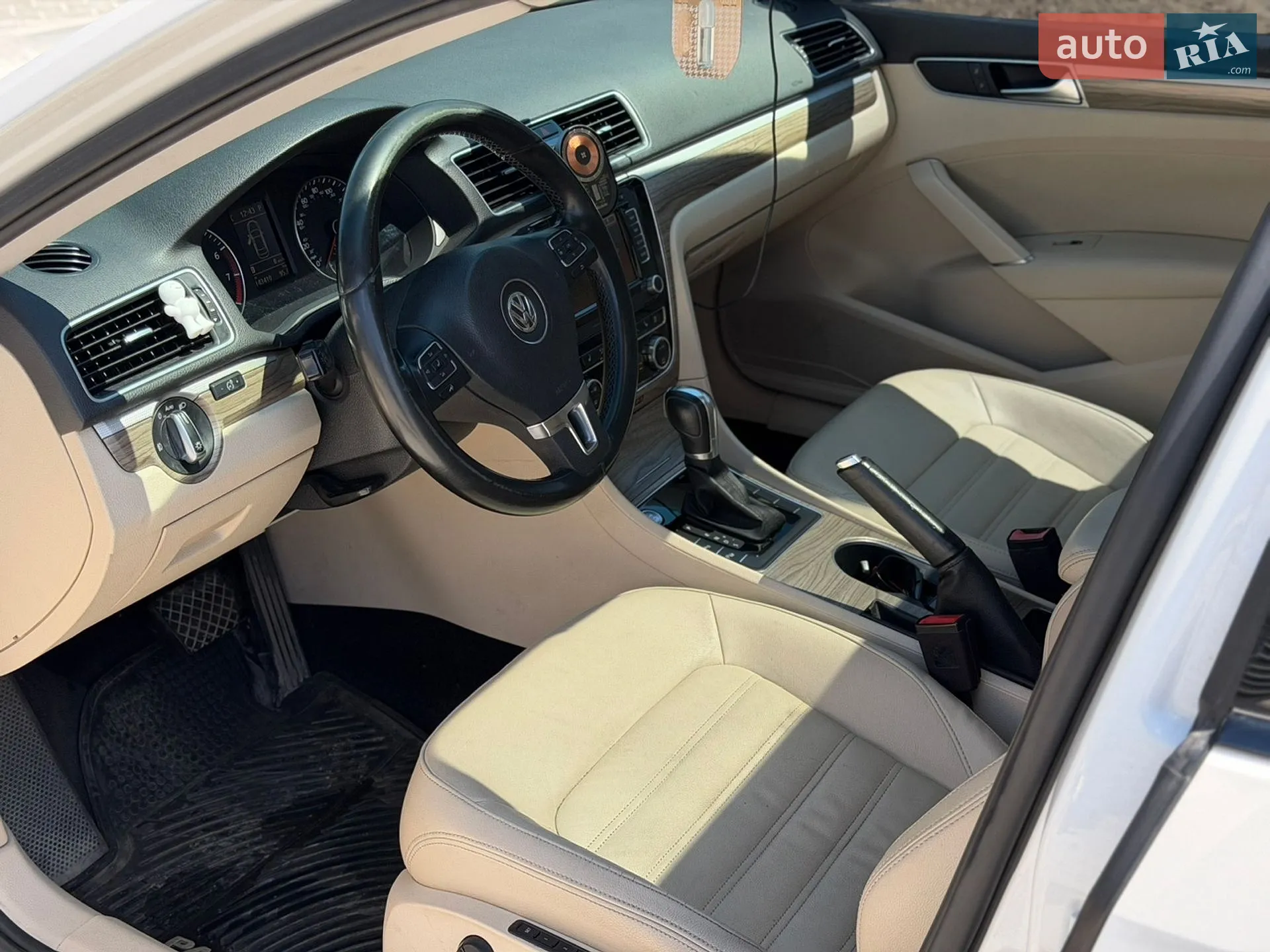 2012 Volkswagen Passat - мініатюра 22