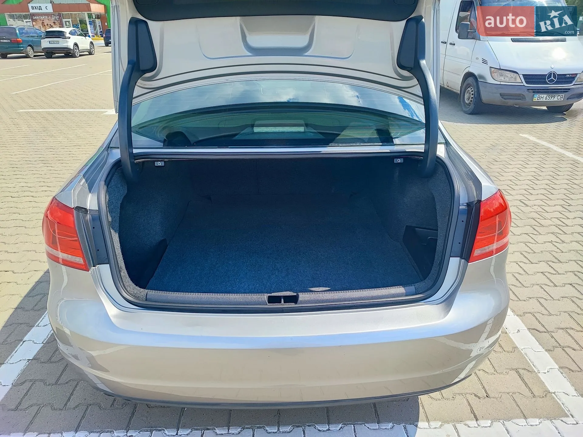 2012 Volkswagen Passat - мініатюра 10