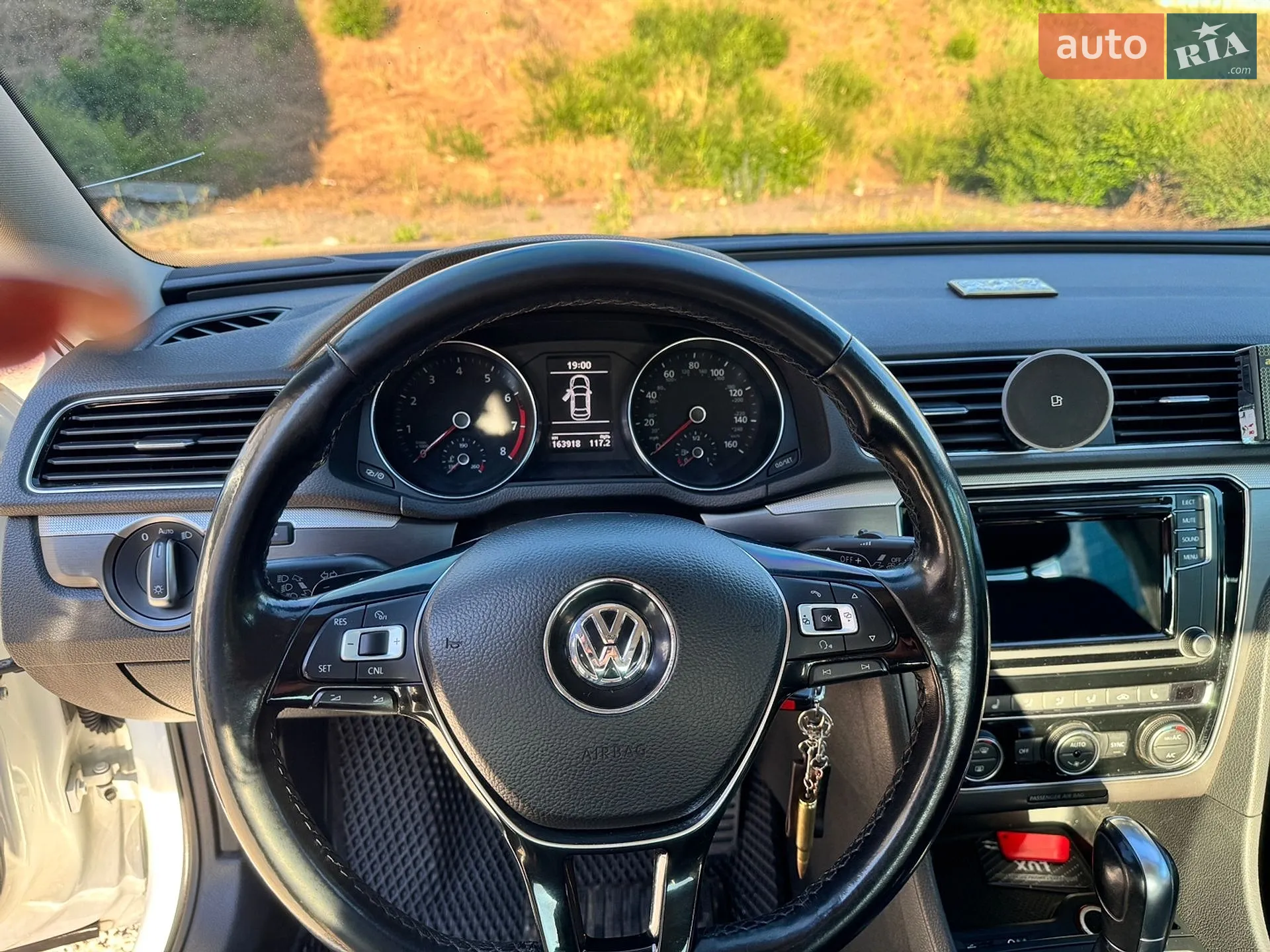 2017 Volkswagen Passat - мініатюра 15
