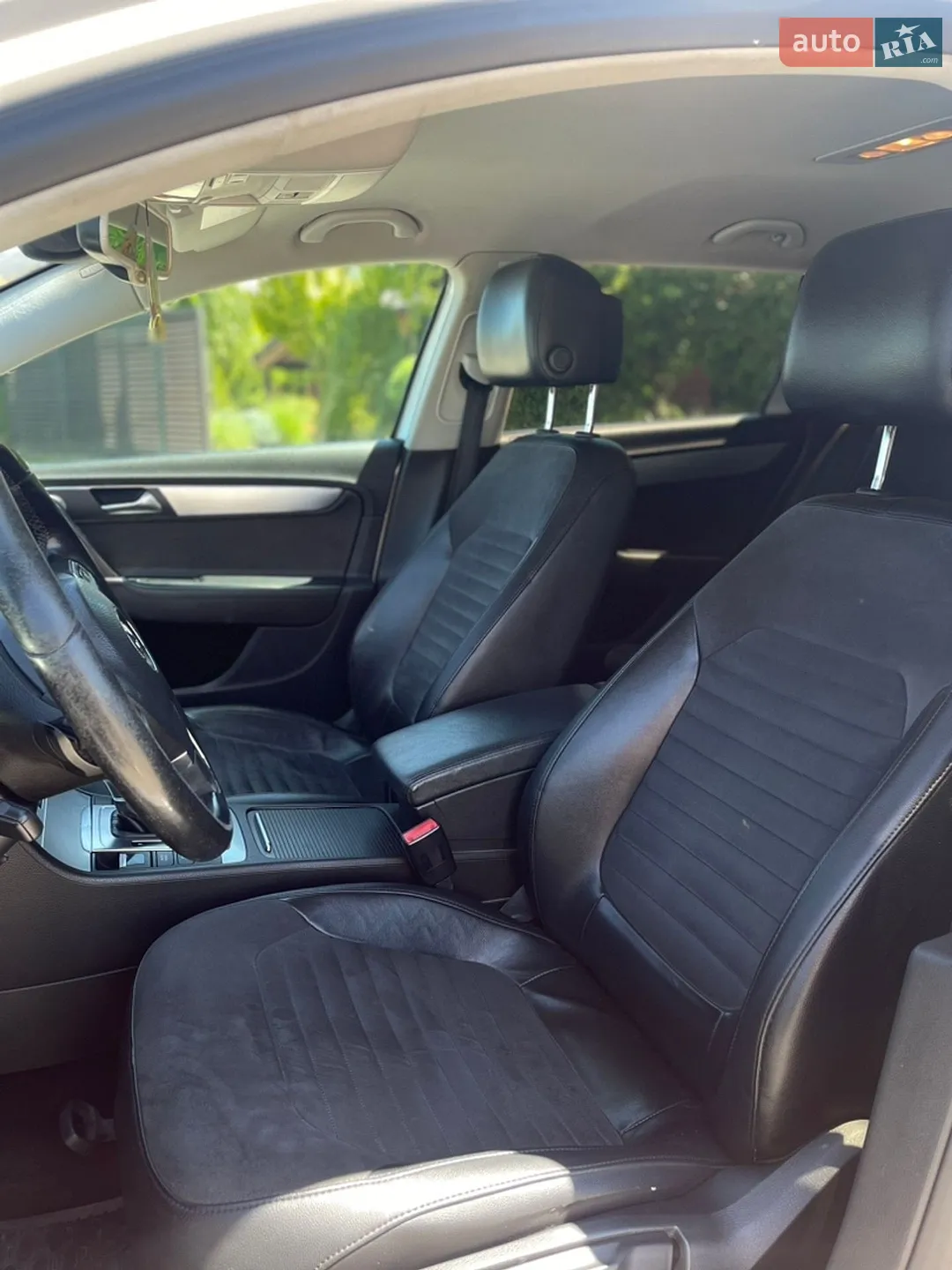 2010 Volkswagen Passat - мініатюра 9