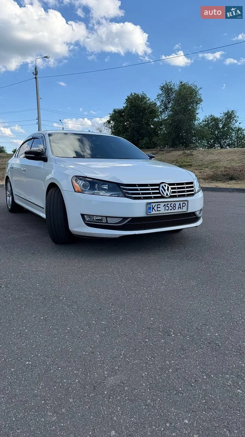2013 Volkswagen Passat - фото 1