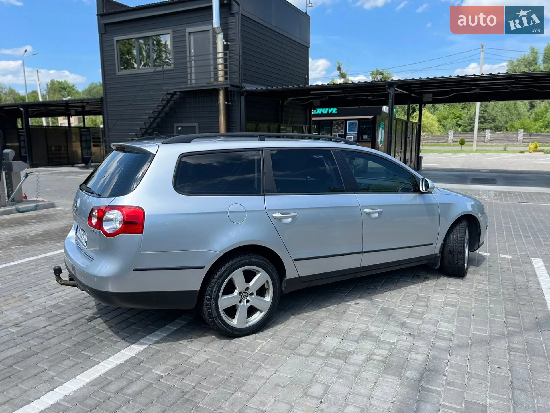 2010 Volkswagen Passat - мініатюра 3